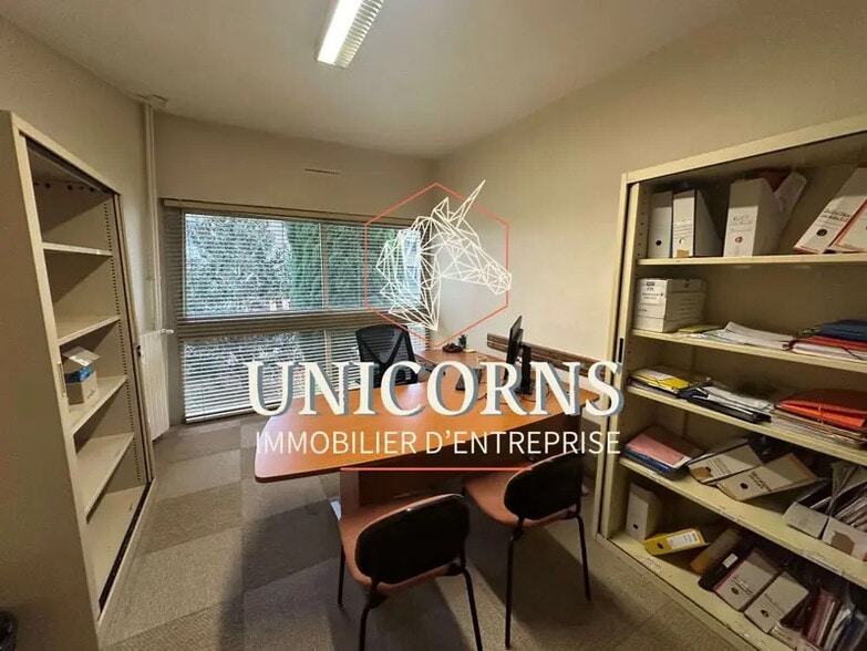 100 Allée De Barcelone, Toulouse for sale - Interior Photo - Image 3 of 5