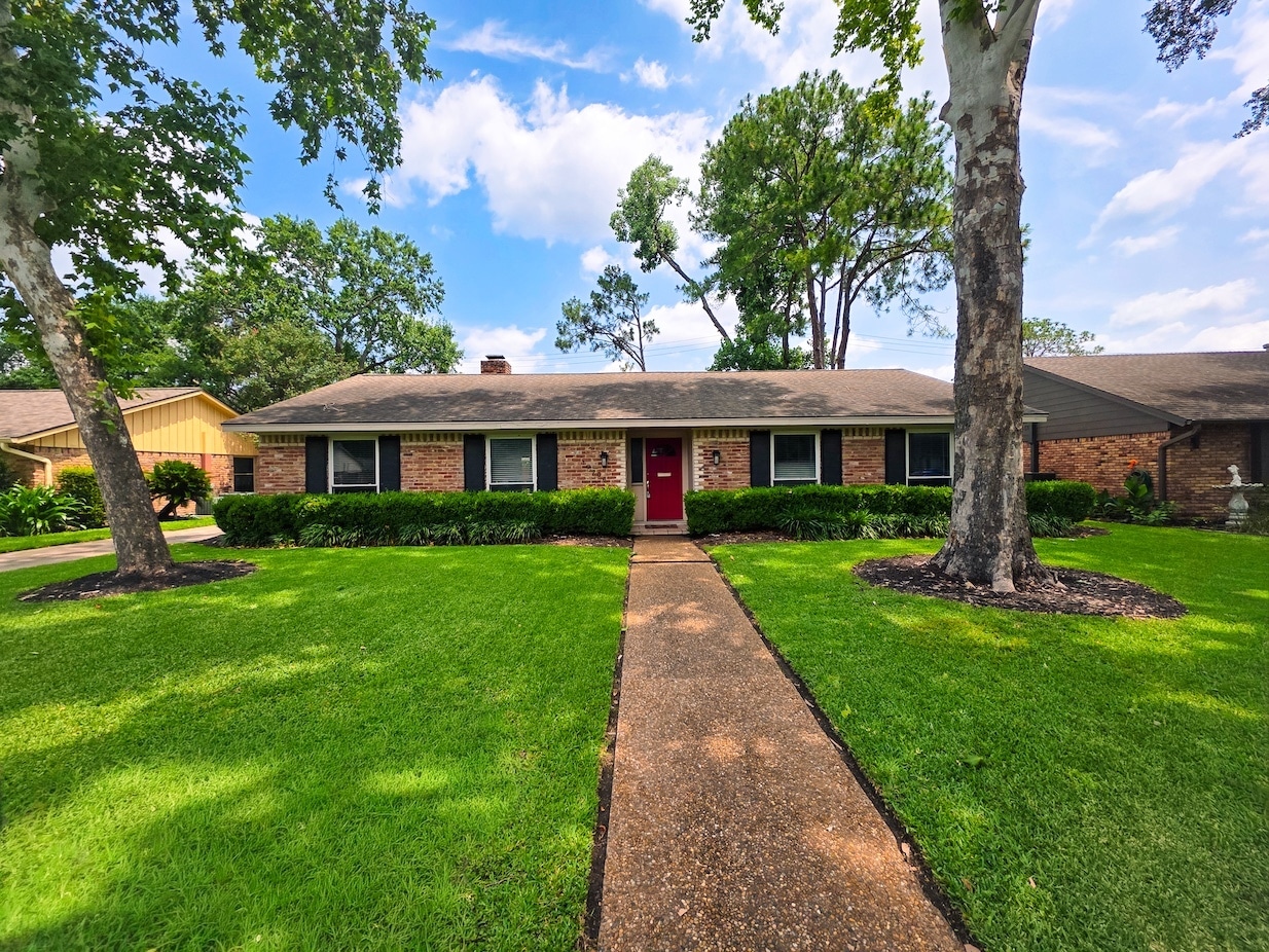 10706 Inwood Dr, Houston, TX à vendre Photo principale- Image 1 de 2