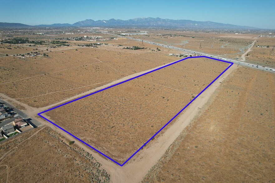 34.73-Acres Mariposa Rd & I-15 FWY, Hesperia, CA for sale - Building Photo - Image 2 of 7