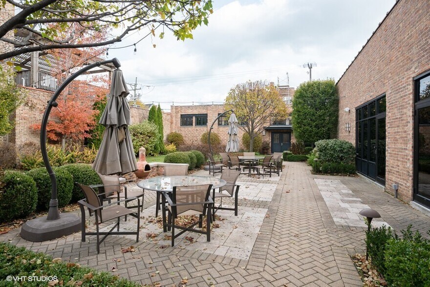 4515 N Ravenswood Ave, Chicago, IL à louer - Photo du bâtiment - Image 2 de 10