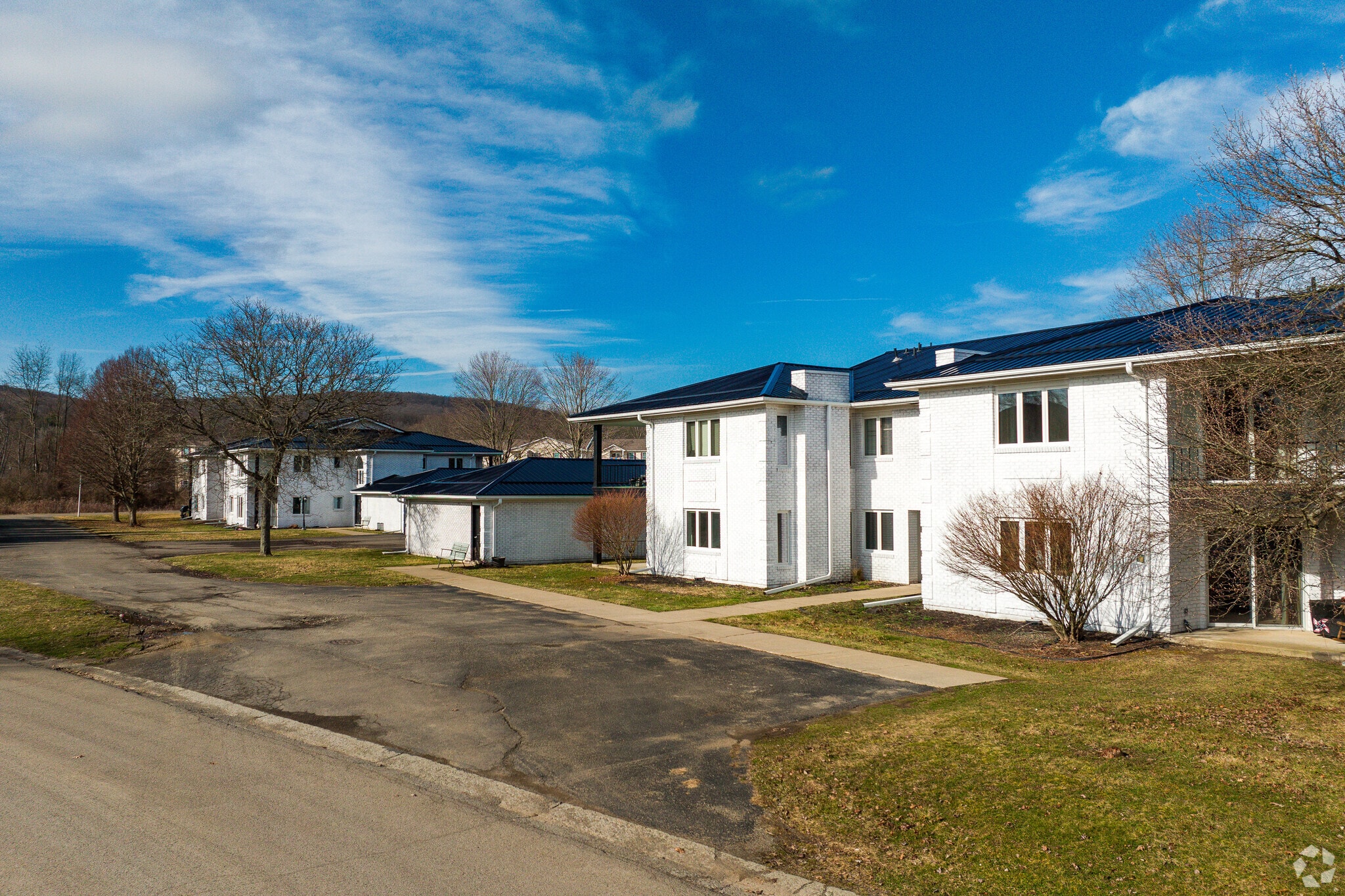 13 Eagle Dr, Painted Post, NY à vendre Photo du bâtiment- Image 1 de 21