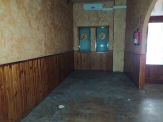 Plus de détails pour Multi-résidentiel à vendre