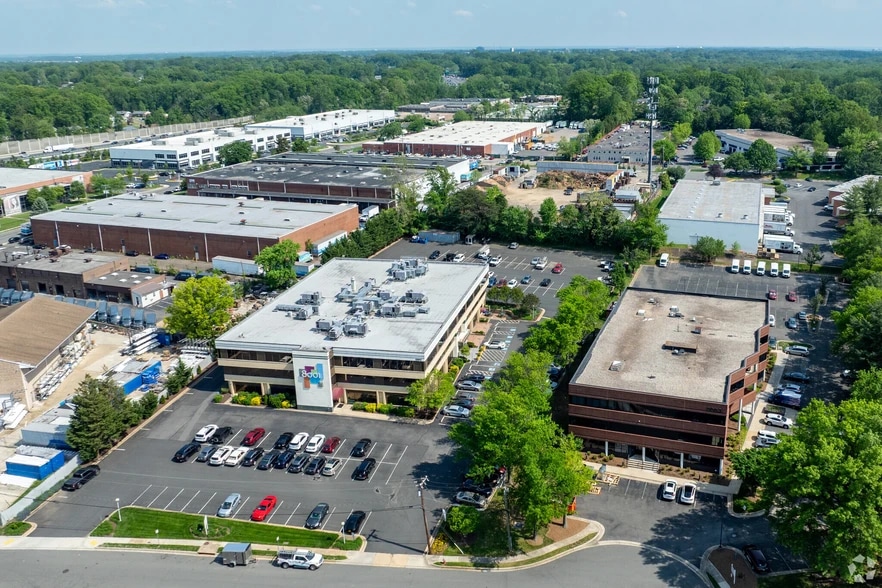 8001 Forbes Pl, Springfield, VA for lease - Building Photo - Image 2 of 11