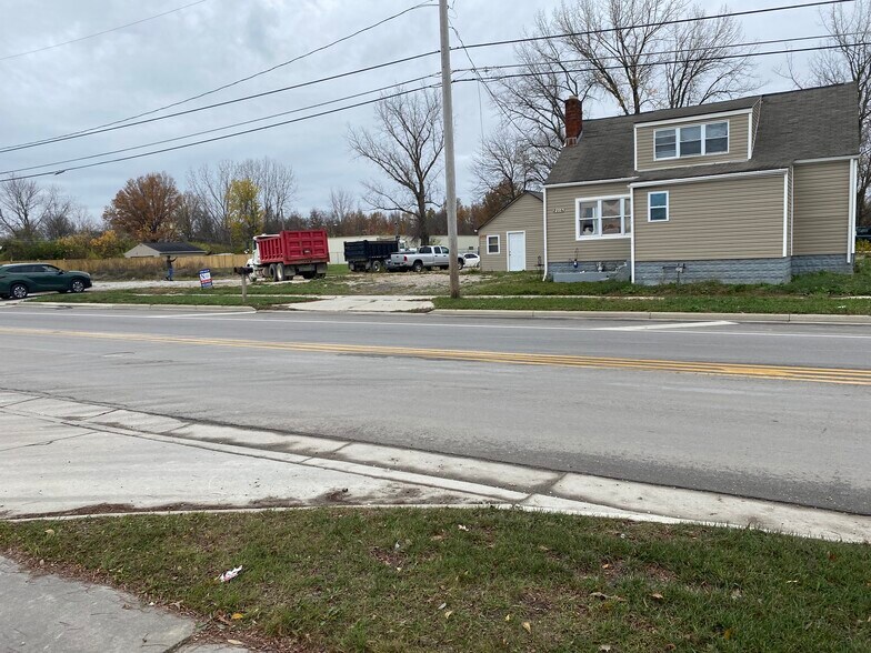 2216 Williams Rd, Columbus, OH à vendre - Photo du bâtiment - Image 2 de 3