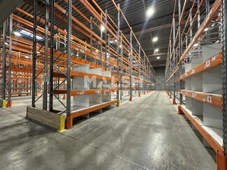 Plus de détails pour Local d'activités à louer