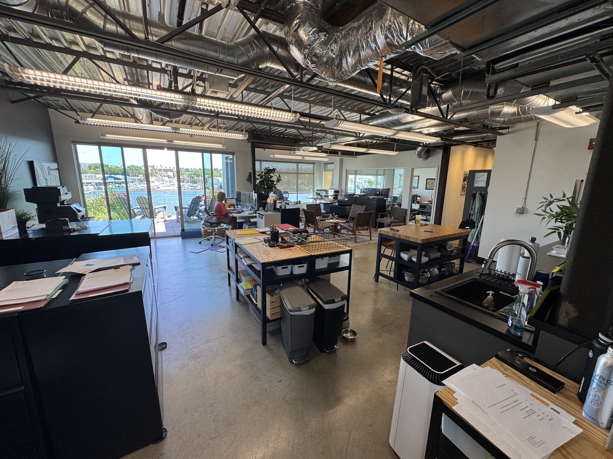 2284-2360 W Commodore Way, Seattle, WA for lease Interior Photo- Image 1 of 7