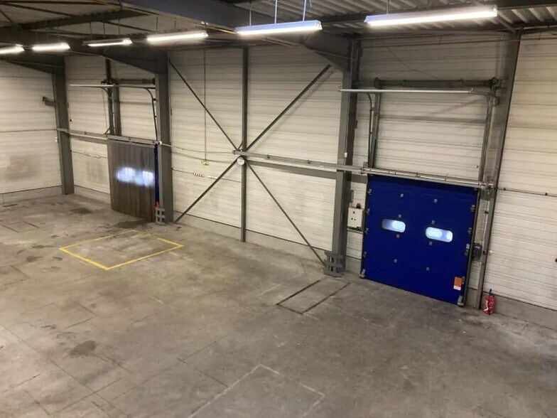 Flex dans Mitry-Mory à louer - Photo du bâtiment - Image 1 de 12