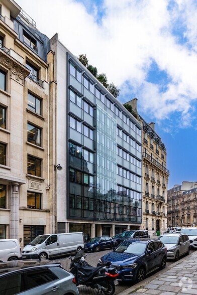 Rue De Téhéran, Paris à vendre - Photo du bâtiment - Image 3 de 7