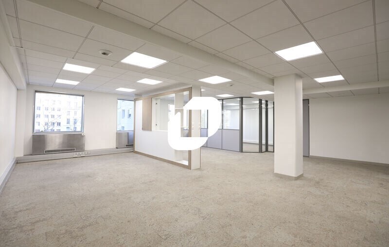 Bureau dans Lyon à vendre - Photo du bâtiment - Image 1 de 34
