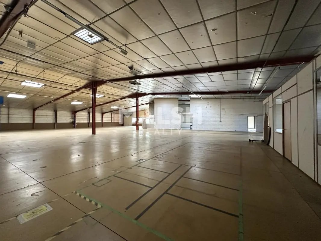 Local d'activités dans Rillieux-la-Pape à vendre Photo intérieure- Image 1 de 16