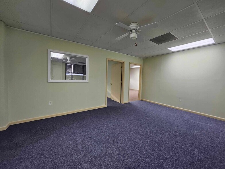 6014 Duraleigh Rd, Raleigh, NC à louer - Photo intérieure - Image 3 de 7