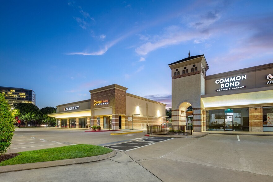 1127 Eldridge Pky, Houston, TX à louer - Photo du bâtiment - Image 2 de 10