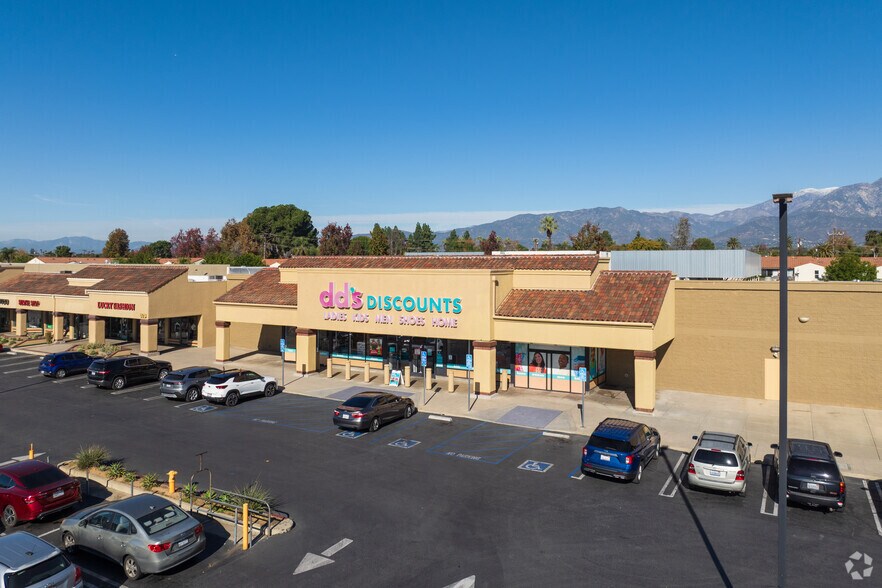 606 W Holt Blvd, Ontario, CA à vendre - Photo du bâtiment - Image 3 de 4