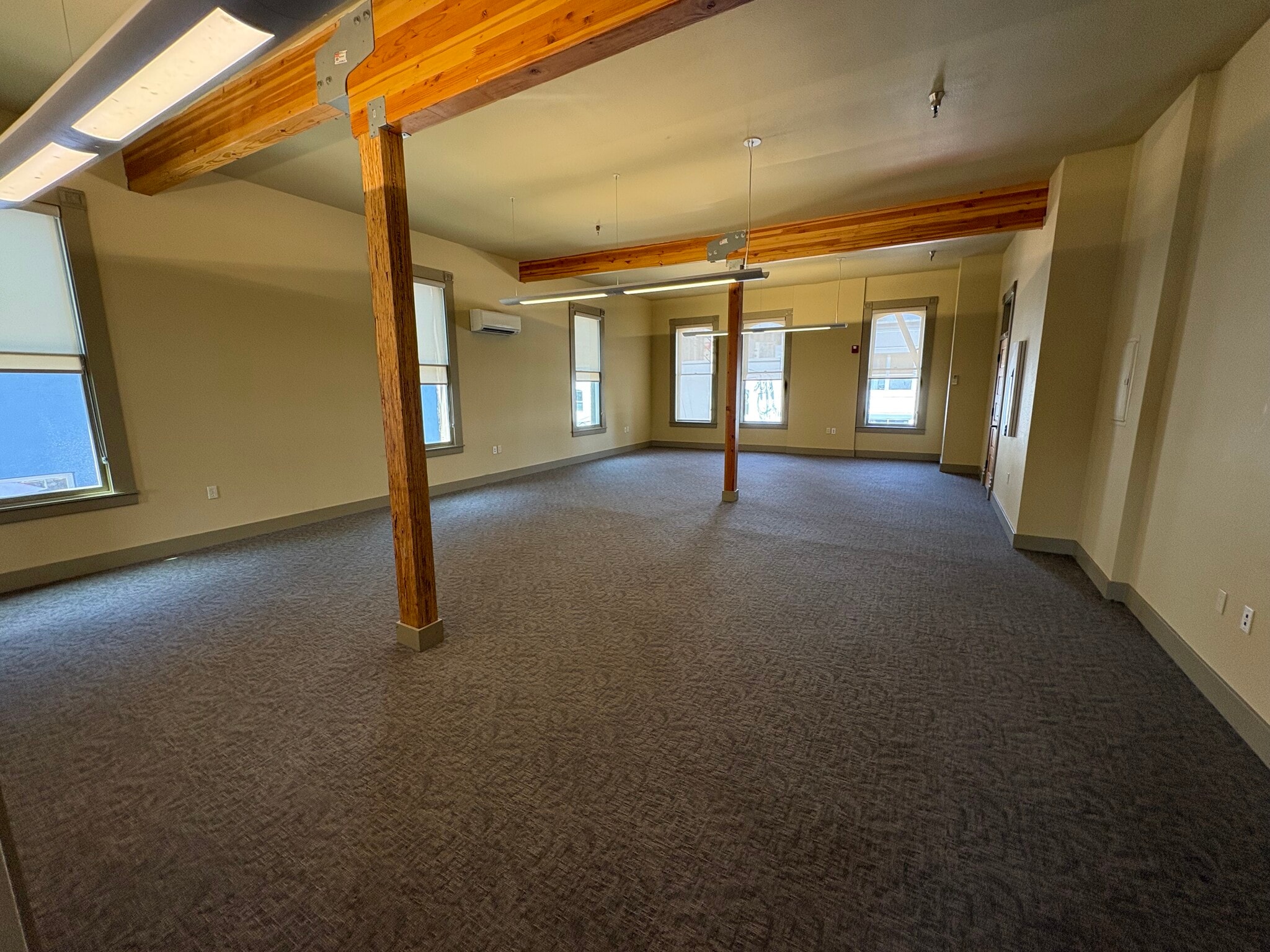 205 SE Grand Ave, Portland, OR for lease Interior Photo- Image 1 of 7