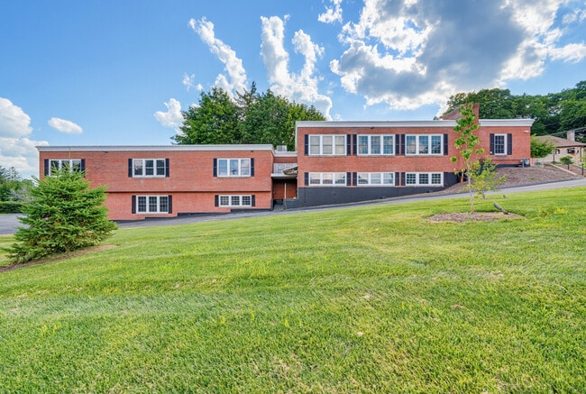 More details for 318 Main St, Berlin, CT - Office for Sale