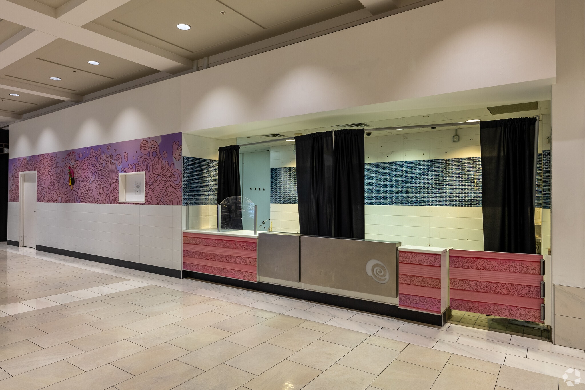 10000 California St, Omaha, NE à louer Photo intérieure- Image 1 de 3