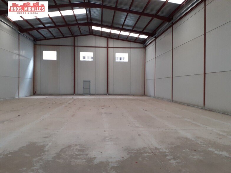 Industrial in Rojales for lease - Interior Photo - Image 2 of 8