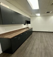 2127 W 5th Pl, Tempe, AZ for lease Interior Photo- Image 1 of 2