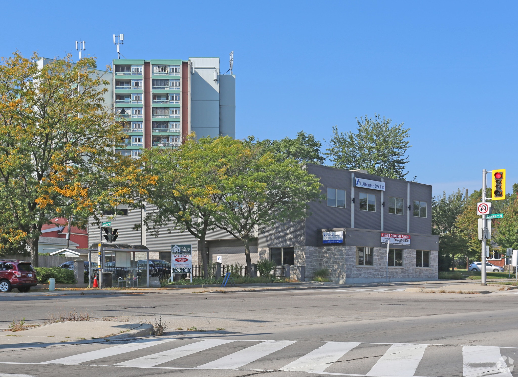 427-435 York Blvd, Hamilton, ON for lease Primary Photo- Image 1 of 5