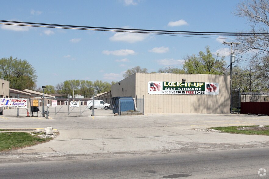3032 Airport Hwy, Toledo, OH à louer - Photo du bâtiment - Image 3 de 4
