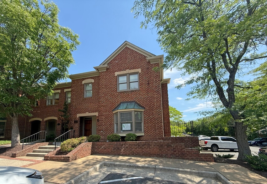 4200 Evergreen Ln, Annandale, VA for sale - Building Photo - Image 3 of 7