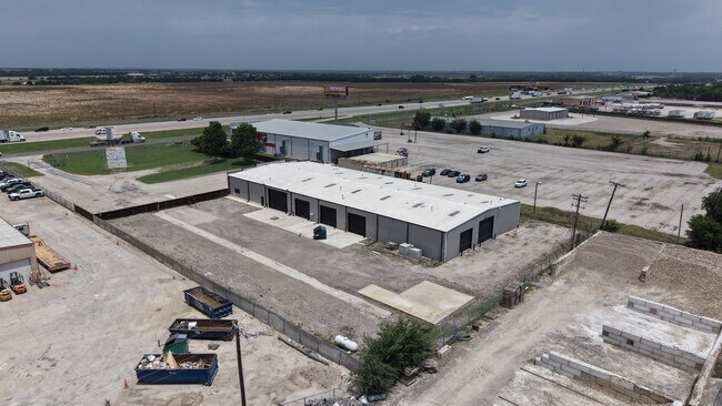 More details for 6850 N Interstate 35e E, Waxahachie, TX - Industrial for Lease
