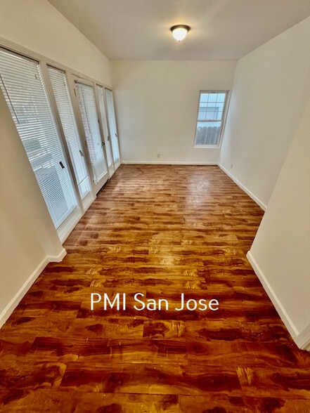 470-472 S 10th St, San Jose, CA à louer - Photo du bâtiment - Image 3 de 12