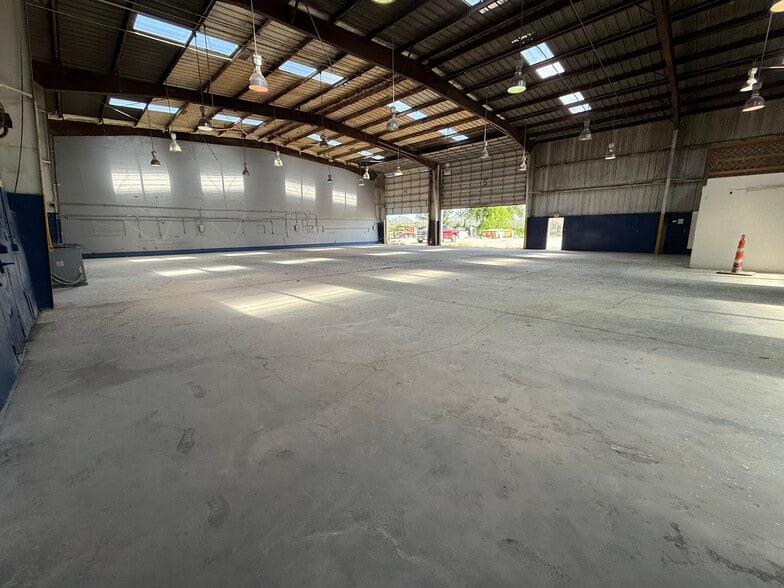 1505 Brittmoore Rd, Houston, TX à louer - Photo du bâtiment - Image 2 de 8