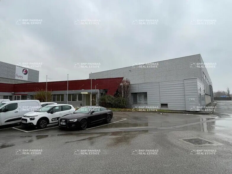 Flex dans Échirolles à louer - Photo du bâtiment - Image 2 de 8