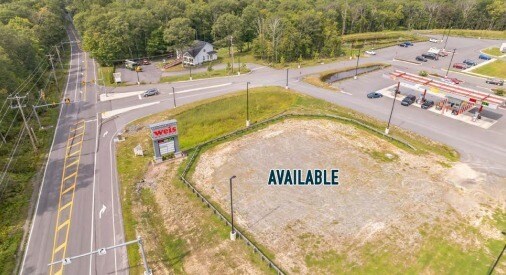 1560 PA-739, Dingmans Ferry, PA à louer - Photo du bâtiment - Image 2 de 5