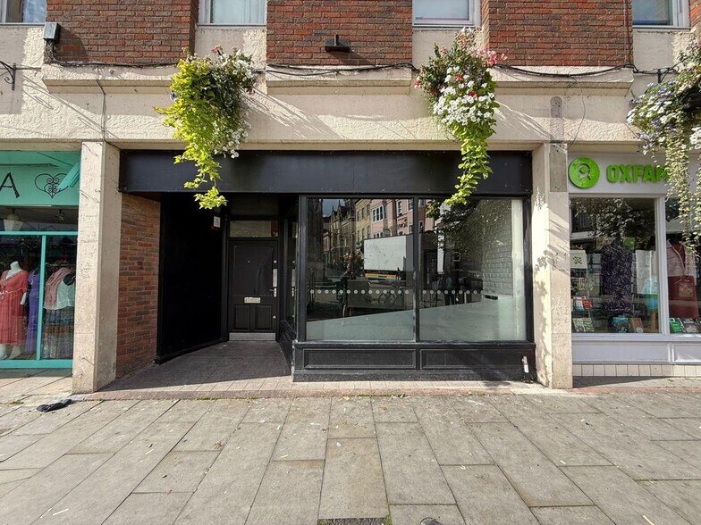 17-18 Market Pl, Glastonbury à louer - Photo du bâtiment - Image 1 de 6