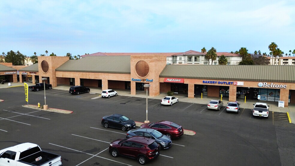 N 99th Ave, Sun City, AZ à louer - Photo du bâtiment - Image 3 de 15