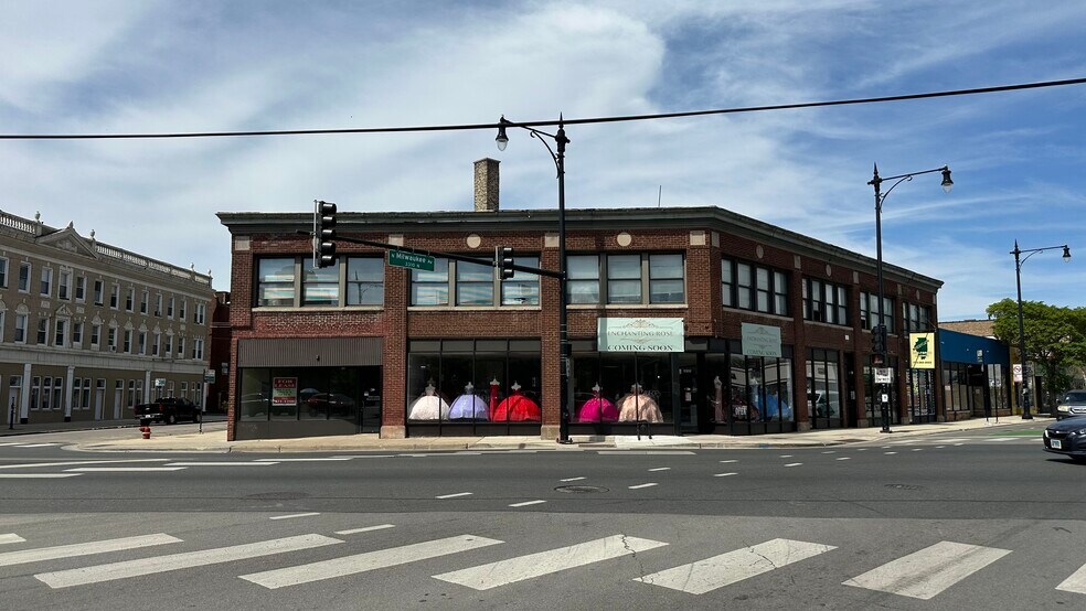 3300-3314 N Milwaukee Ave, Chicago, IL à louer - Photo du bâtiment - Image 3 de 4
