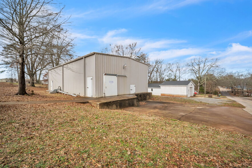 121 Walnut, Pendleton, SC for sale - Building Photo - Image 1 of 12