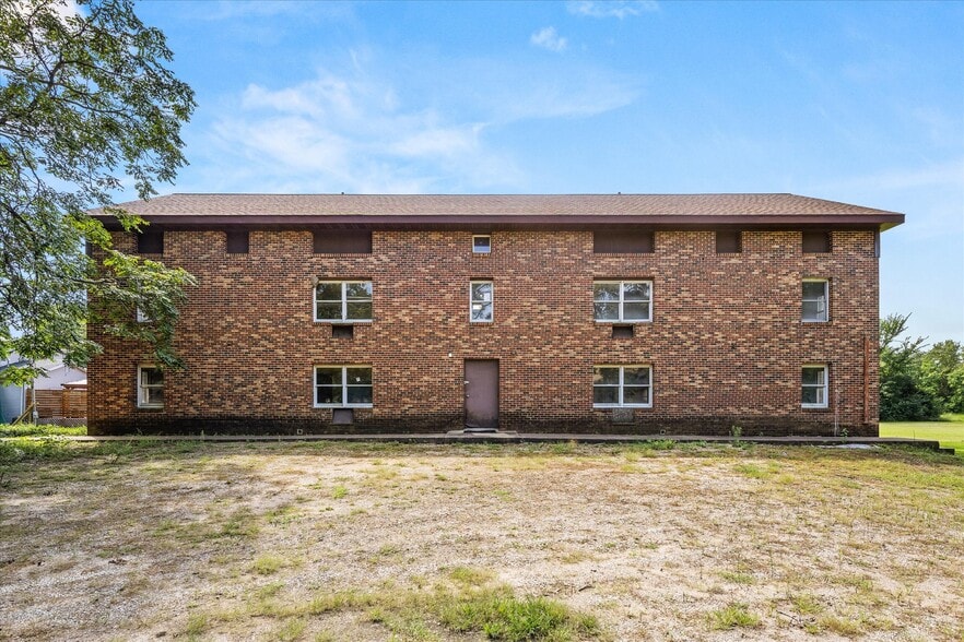 170 Round House St, Braidwood, IL for sale - Primary Photo - Image 1 of 34