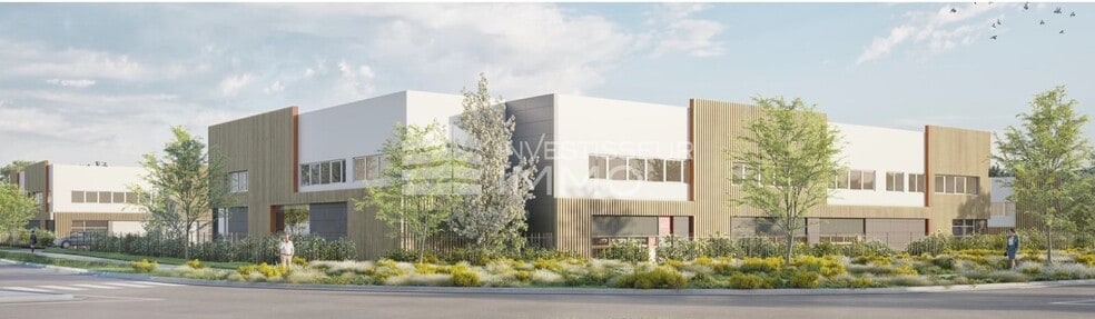 Flex in Louvres for lease - Building Photo - Image 2 of 3