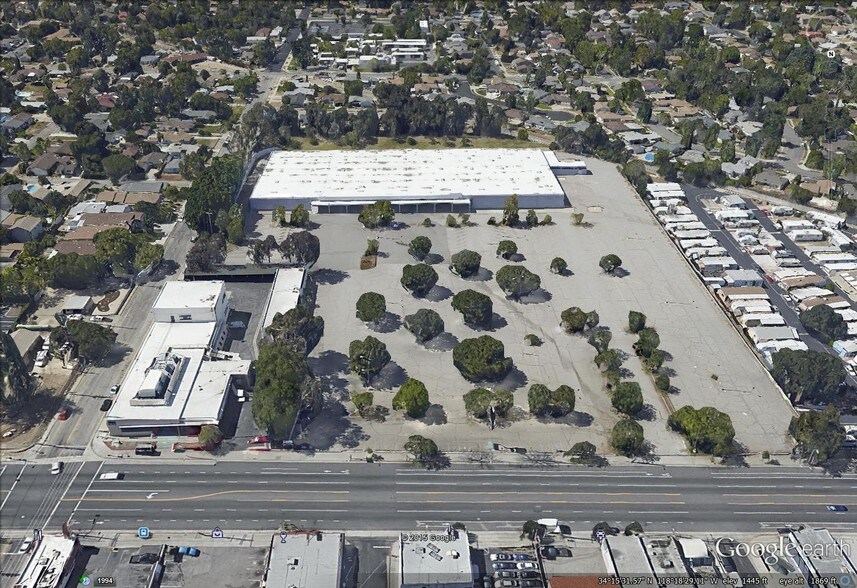 8040 Foothill Blvd, Sunland, CA à louer - Photo du bâtiment - Image 1 de 7