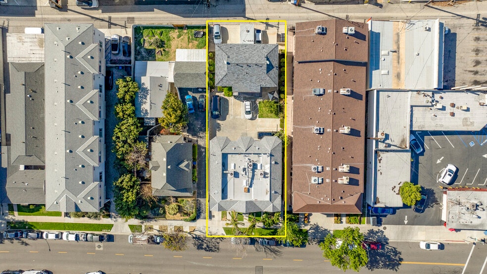 335-337 E Providencia Ave, Burbank, CA for sale - Building Photo - Image 3 of 19