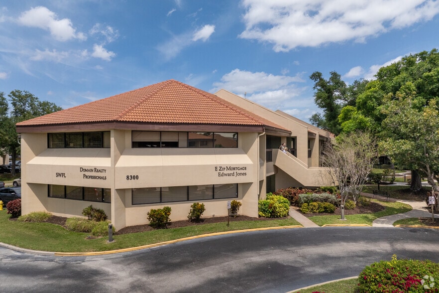 8280-8300 College Pky, Fort Myers, FL for lease - Building Photo - Image 1 of 6