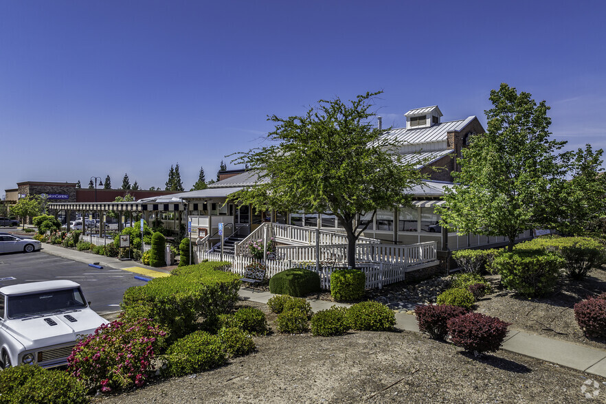 Lucille's, Rocklin, CA à vendre - Photo du bâtiment - Image 2 de 7