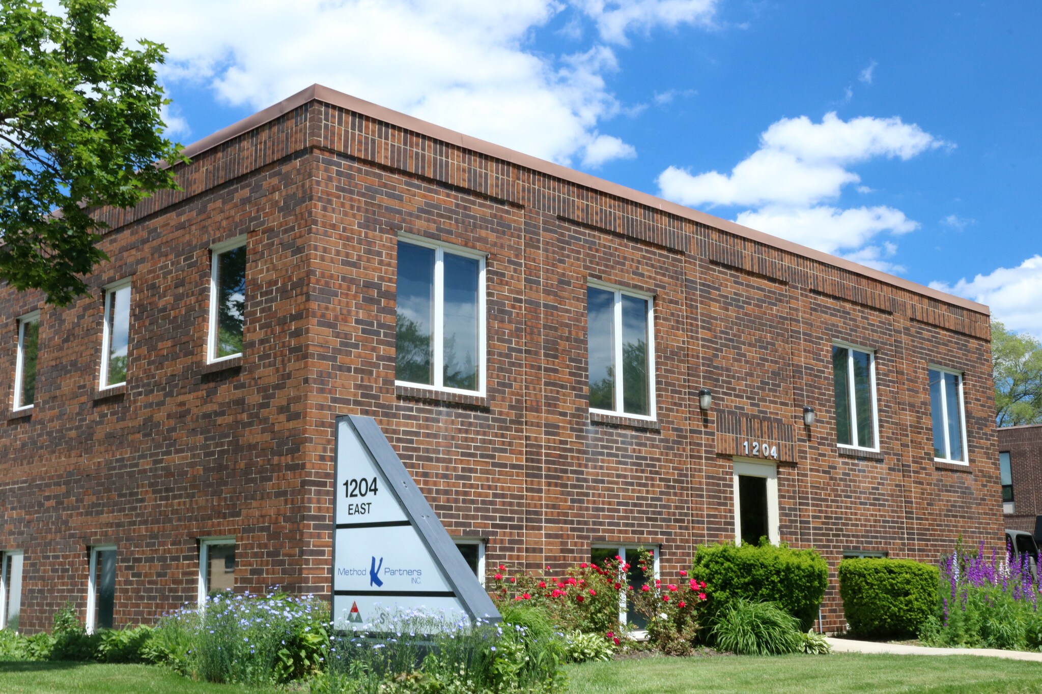 1204 E Central Rd, Arlington Heights, IL à vendre Photo du bâtiment- Image 1 de 7