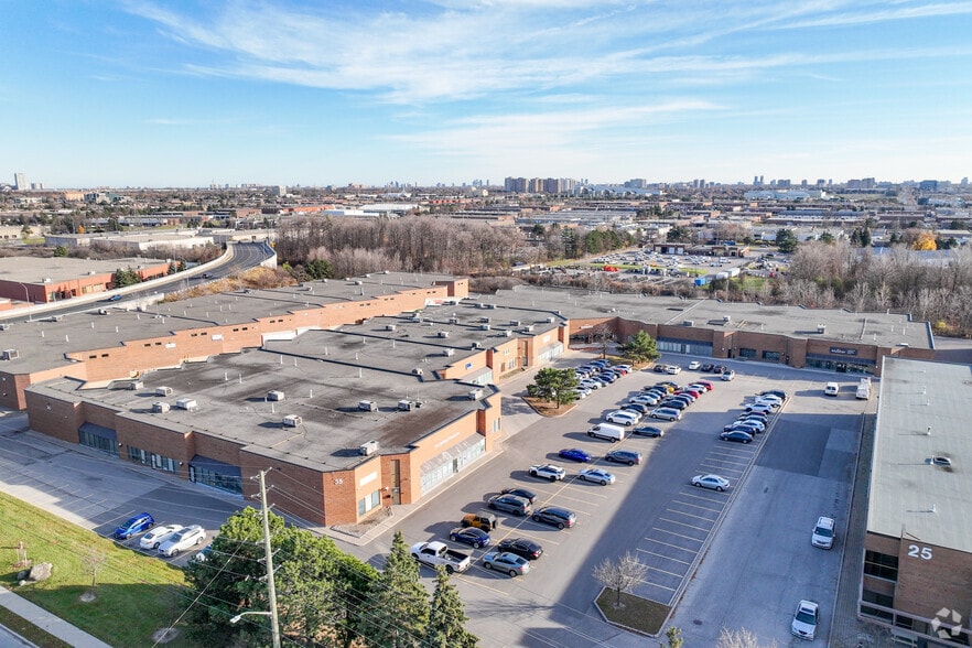 35 Riviera Dr, Markham, ON for lease - Building Photo - Image 2 of 3