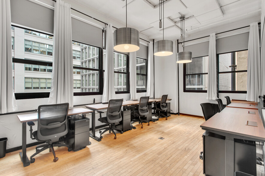 175 Varick St, New York, NY for lease - Building Photo - Image 1 of 6