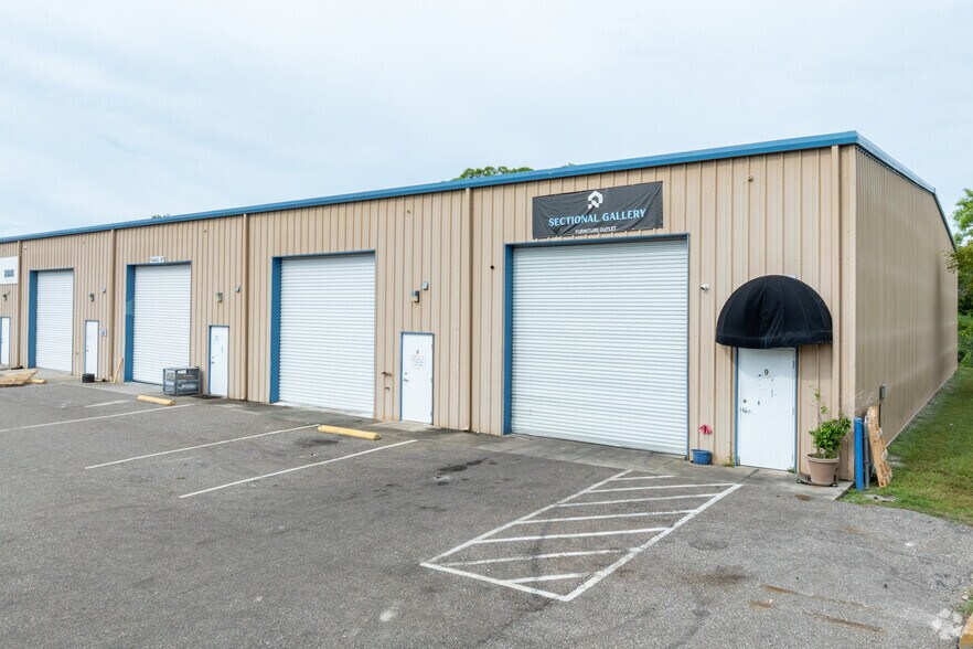 10410 66th St N, Pinellas Park, FL à louer - Photo du bâtiment - Image 1 de 8