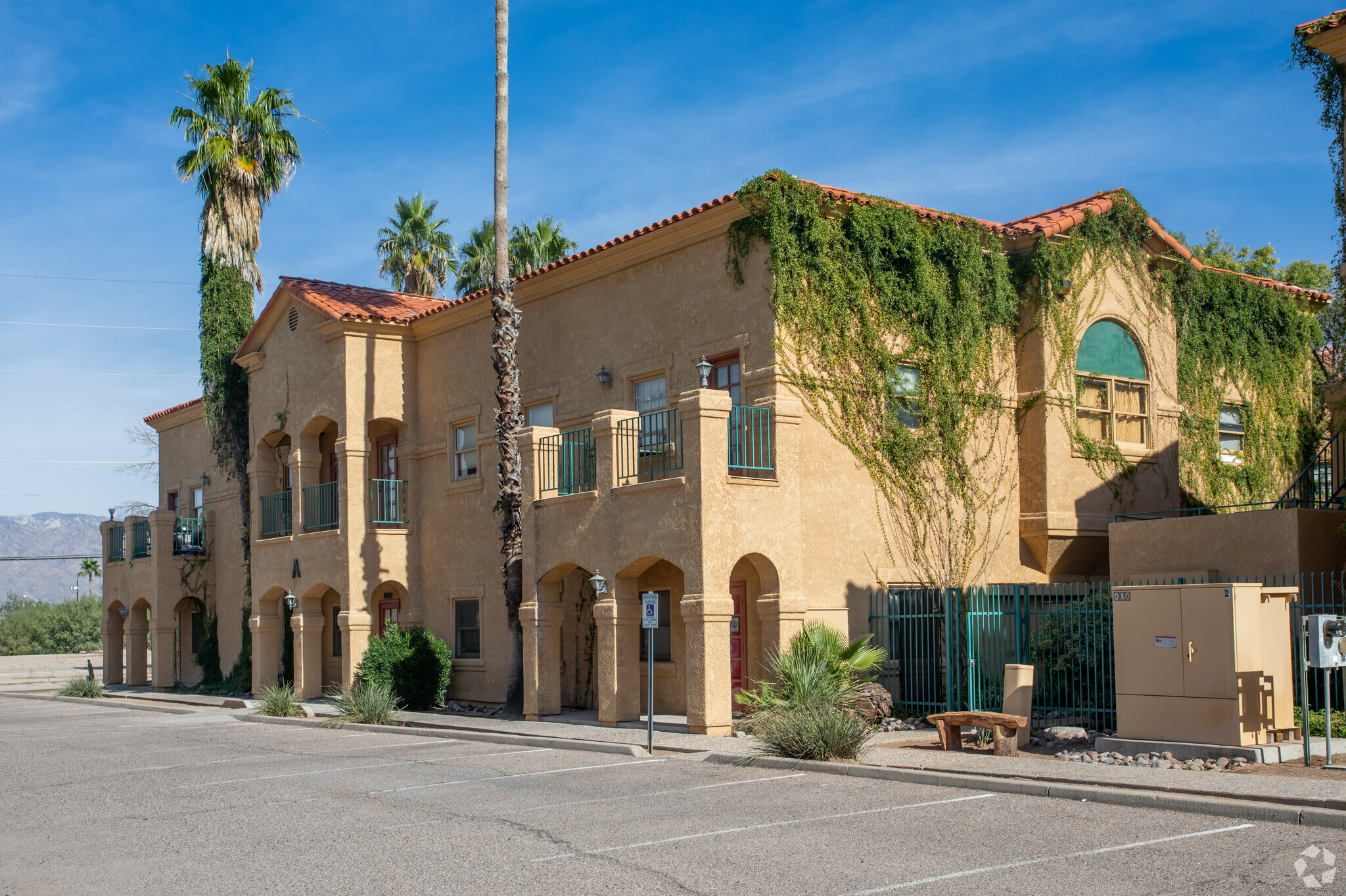 326 S Wilmot Rd, Tucson, AZ à vendre Photo principale- Image 1 de 1