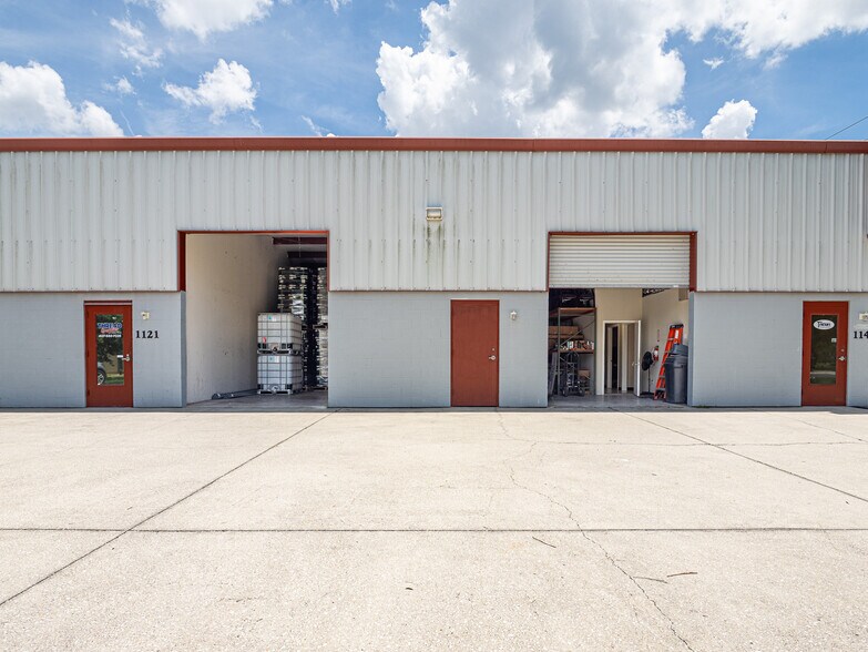 1101-1141 Central Park Dr, Sanford, FL à vendre - Photo du bâtiment - Image 3 de 9