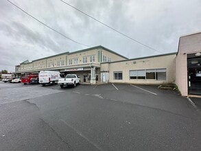 31-49 Easton Rd, Willow Grove, PA for lease Building Photo- Image 2 of 8