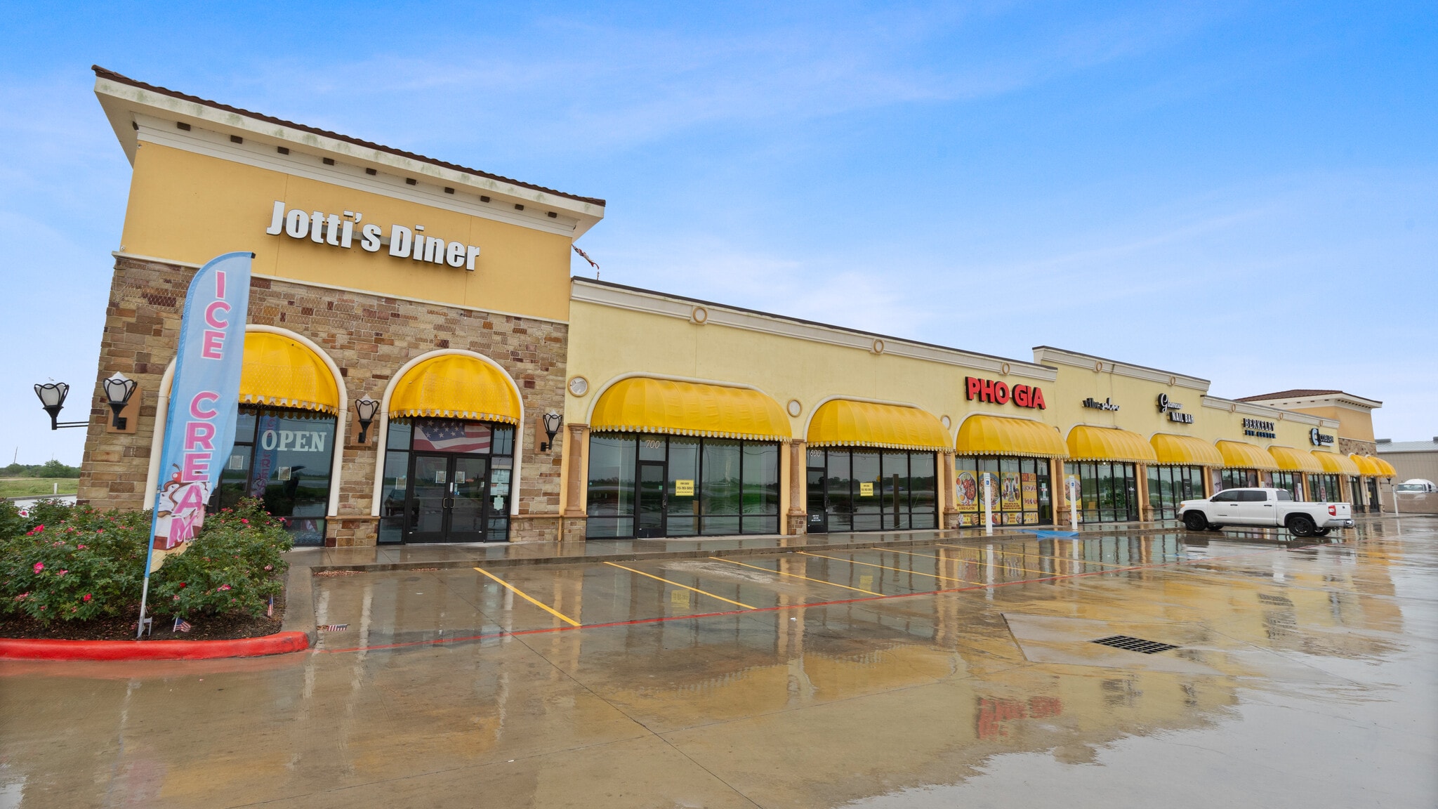 6500 7th St, Bay City, TX for lease Building Photo- Image 1 of 9