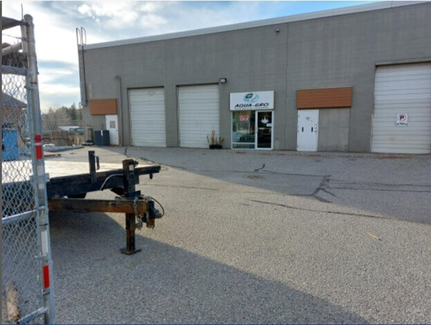 Plus de détails pour 2689 Kyle Rd, West Kelowna, BC - Industriel à louer