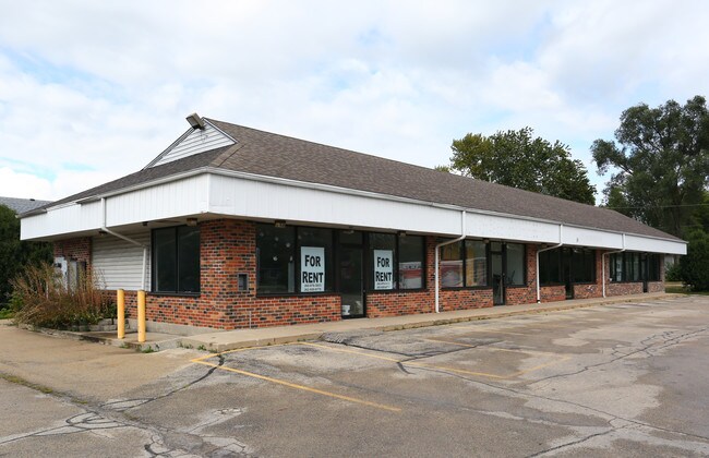 Plus de détails pour Gas Station & Multi-tenant Commercial – Commerce de détail à vendre, Union Grove, WI